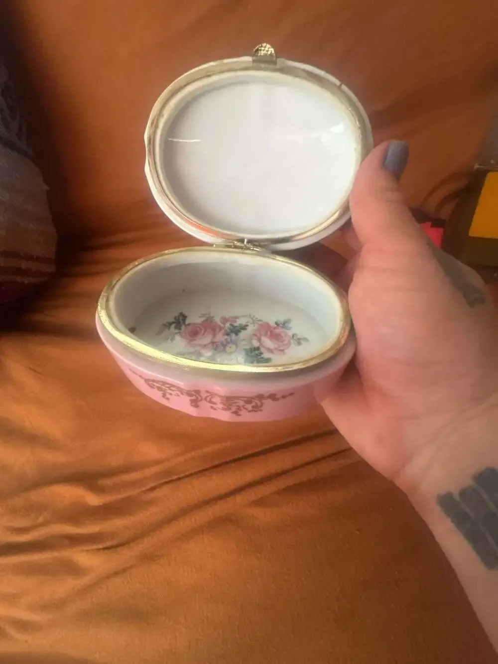 Andrea by Sadek - Collectible Jewelry Box - Made in Japan - Canada